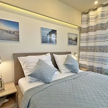 Bryza - Ulanska, Parking Apartmán Svinoústí