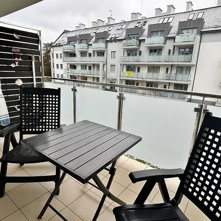 Osiedle Ulanska - Parking - Apartamenty Bryza Świnoujście