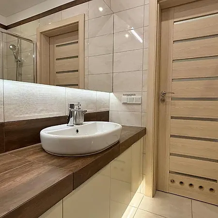 Bryza - Ulanska, Parking * Svinoústí